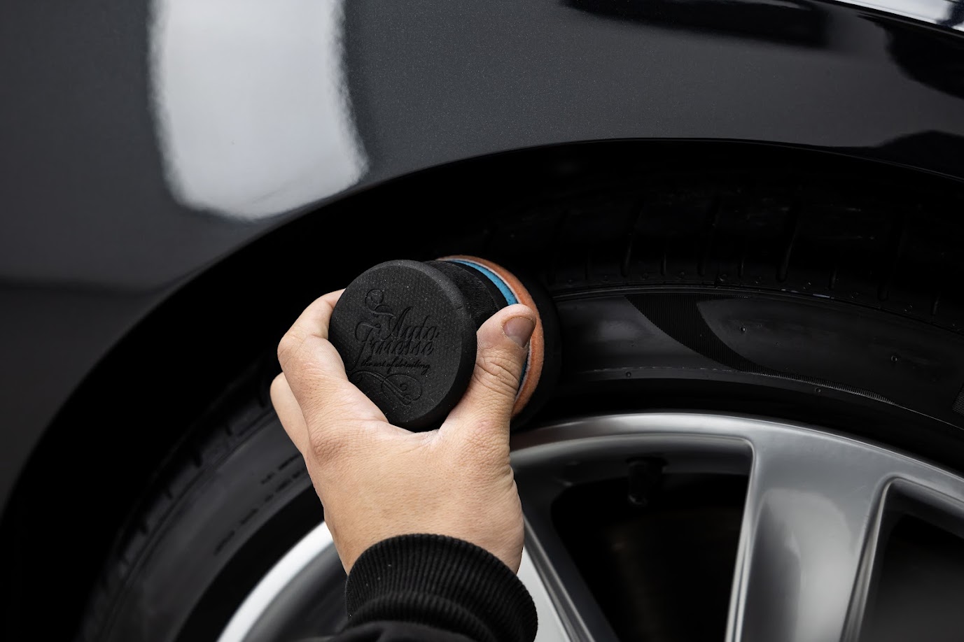 Auto Finesse Handi Puck V2 ruční aplikátor